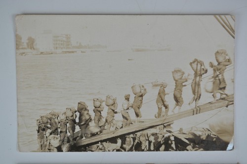 Dock workers labourers - workers,