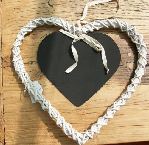 White wicker heart with chalk - wicker,
