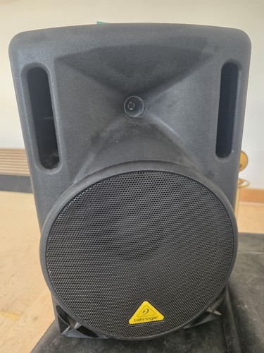 Behringer b210d eurolive way - behringer,