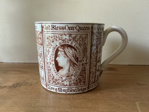 Antique queen victoria diamond - queen,