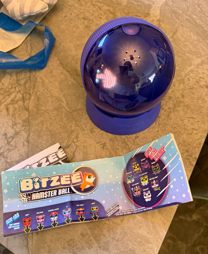 Bitzee electronic pet hamster - bitzee,