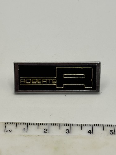 Vintage roberts radio badge - radio,