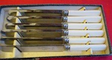 Vintage 6 Boxed Table knives Sheffield Stainless Steel Tomas Ward & Sons