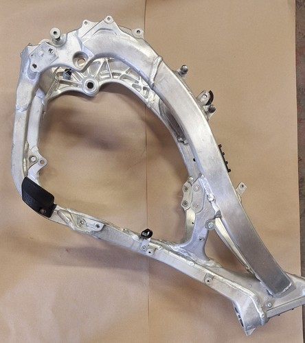 Yamaha yz250f yzf250 main - yamaha,