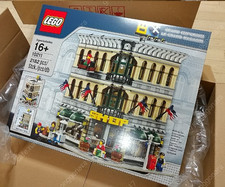 LEGO 10211 Grand Emporium NEW
