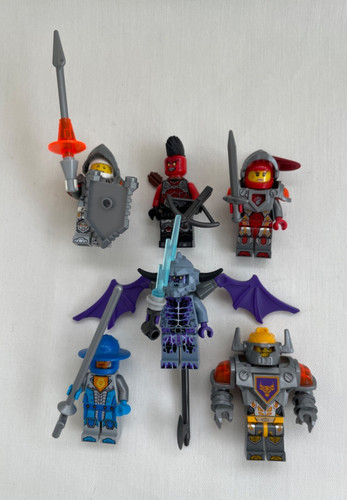 Lego nexo knights minifigures - knights,