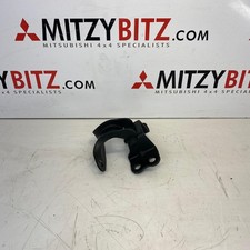 Upper Door Hinge Front Right for Mitsubishi Delica L300 P01W 1.4