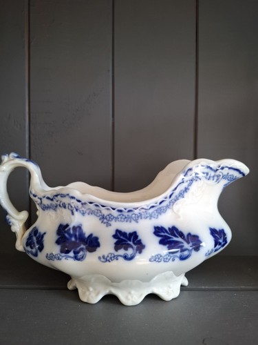 Johnson brothers gravy - gravy, boat