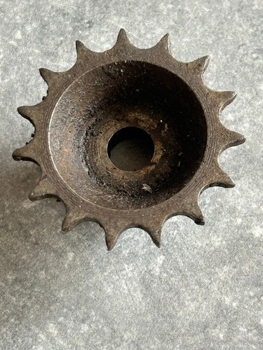 Dynamo magneto 15t - magneto, sprocket