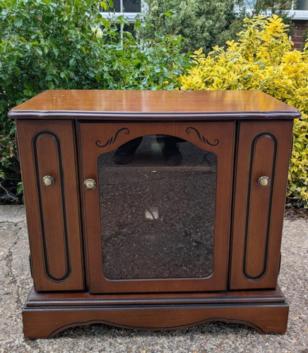 Retro style cabinet - style, hi-fi