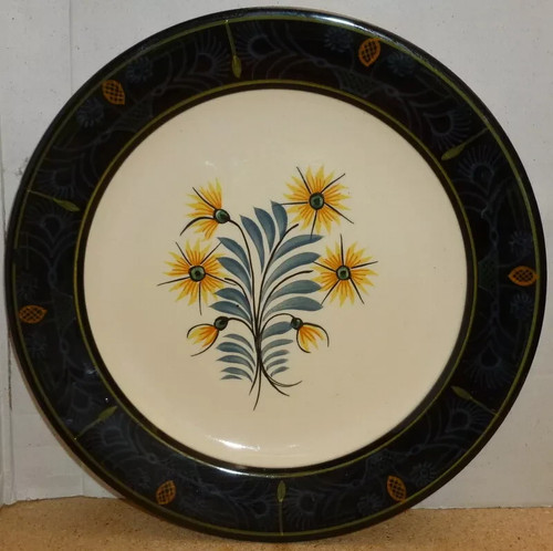 Henriot quimper plate hand - quimper, plate.