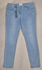 BNWT RRP £30 Red Herring