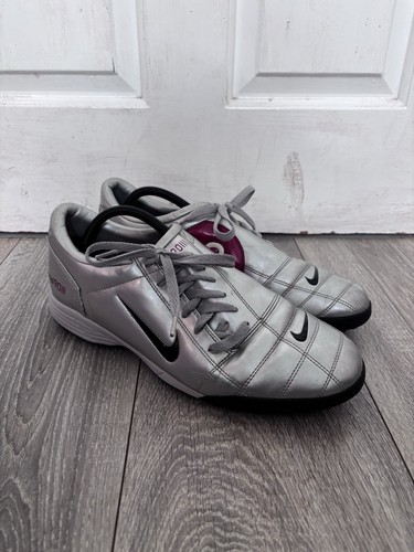 Nike total astro turf - nike, 90