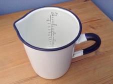 Vintage Enamel Ware - Two Pint Measuring Jug - c1950s - Good condition
