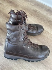 Altberg defender boots size