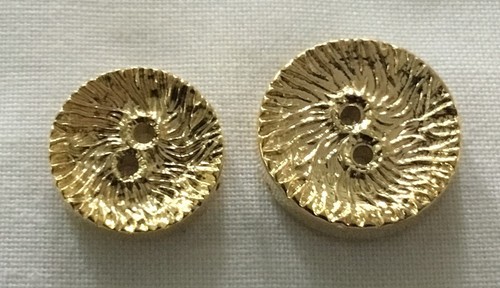 Vintage gold coloured flat - gold,