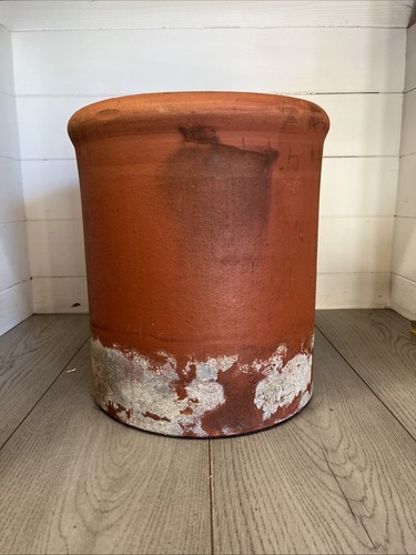 Vintage chimney pot - pot, x
