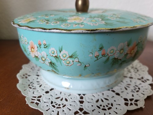 Beautiful round trinket - beautiful, trinket/sweet