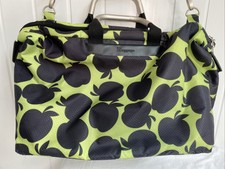 IT Luggage Hold-all Weekender Overnight Bag Green Black Carry On Travel Luggage