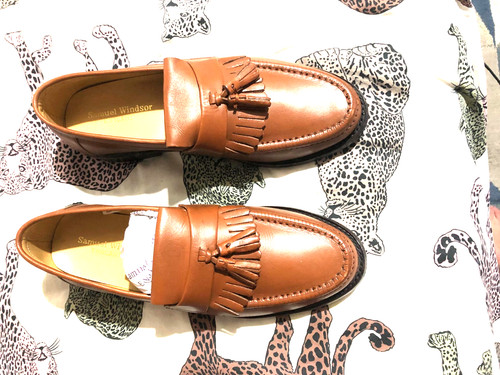 Pair tassle loafers - a, in
