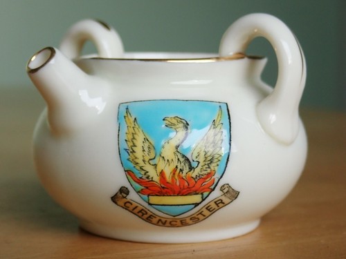 Cirencester shelley crested - cirencester,