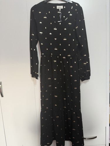 Black bee patterned - bee,