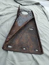 Land Rover – Series 2, 2A & 3 – Bulkhead / Steering Column Bracket 592984