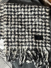 VERSACE B/W MOHAIR/WOOL HOUNDSTOOTH SCARF