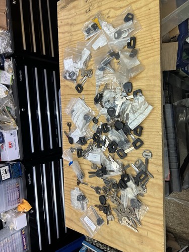 Key cutting machine - key, machine/key