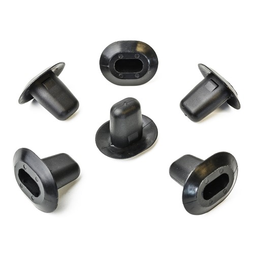 Tail light mounting - tail,