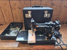 Vintage Singer 221K Featherweight Sewing Machine With Accessories & Case