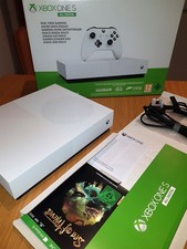 Microsoft Xbox One S - 1