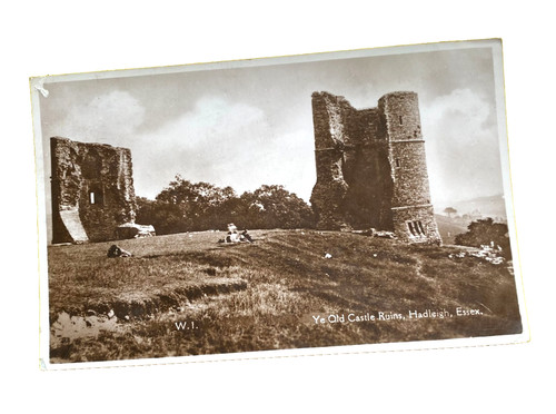 Old castle ruins hadleigh - old,