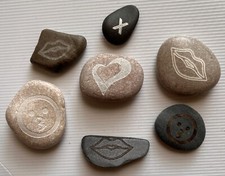 Selection of 7 Engraved River PEBBLES - Kisses & Love Heart