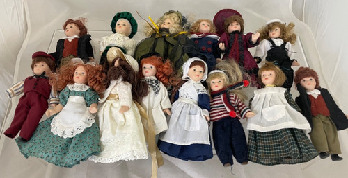 Leonardo porcelain small dolls - leonardo,