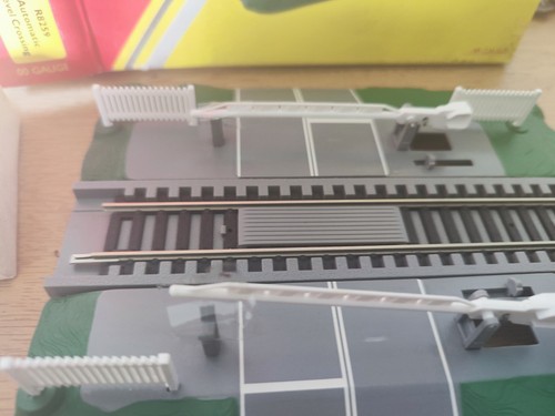 Hornby r8259 gauge - hornby, railroad