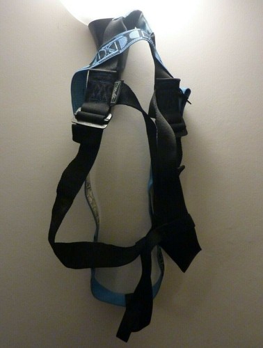 Petzl climbing harness - climbing,