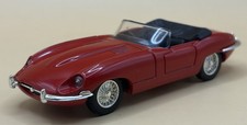 Corgi 1:43 Jaguar E-Type Roadster - Red Classics Vanguards