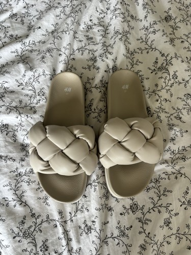 Chunky braided slides - slides,
