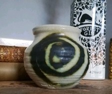 Vintage  Studio Art Pottery Scottish jar vase Spiral Design Moffat? 