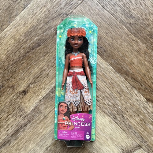 Moana posable fashion doll - posable,