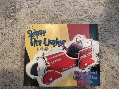 Xonex skippy fire engine pedal - skippy,