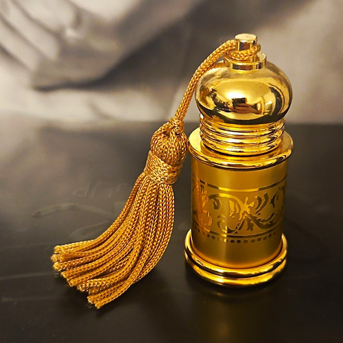 Vintage gold miniature - gold,