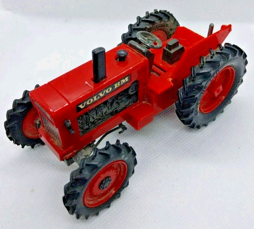 Britains volvo bm2654 - volvo, red