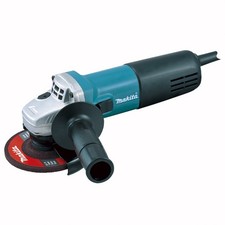 Makita 9554NB 710 W Angle