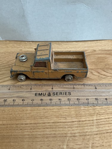 Corgi toys land rover - toys, 109"