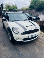 MINI COOMPER S 2009 HATCHBACK OFF WHITE BRAKING FOR PARTS FROM THE WHEEL NUT