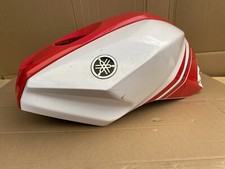 YAMAHA YZF 125 R 5D7 08-18 TANK COVER FAIRING PANEL  WHITE & RED YZF125R