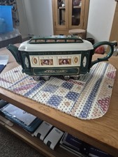 The Teapottery Pullman Train