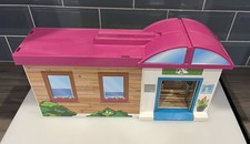  Playmobil 70146 City Life Take Along Vet Clinic. With instructions. No box 